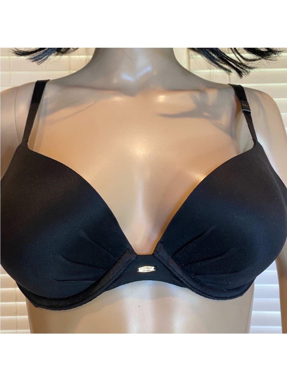 NWT Fabulous by Victoria's Secret Plunge Bra
